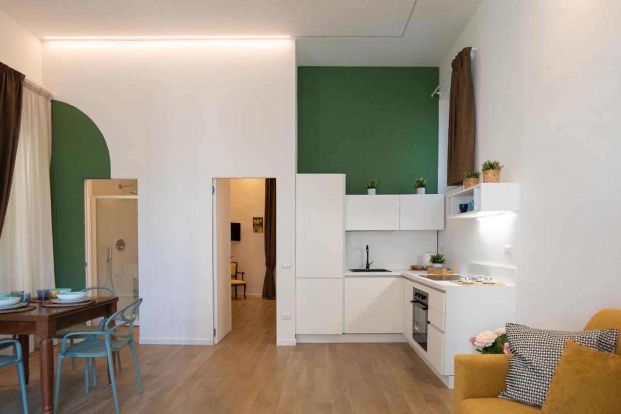 Ferienwohnung Relais Palazzo Olimpia - Corso Vittorio Emanuele Salerno Exterior foto