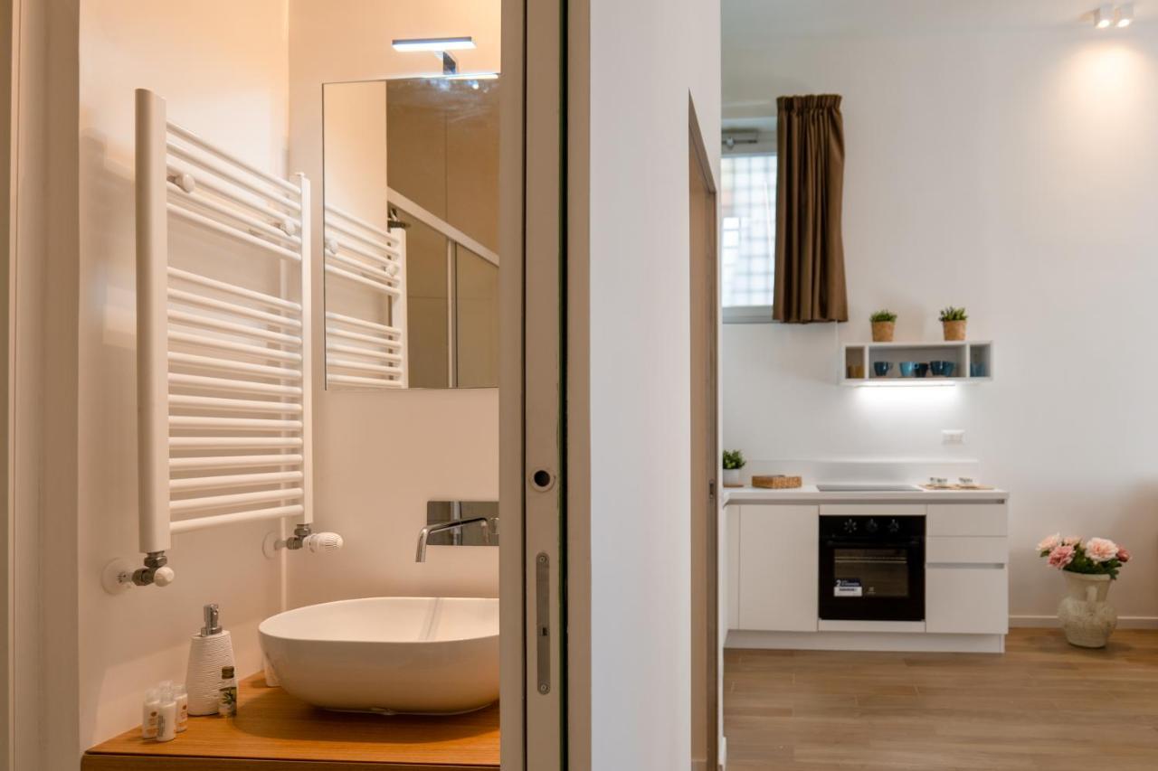 Ferienwohnung Relais Palazzo Olimpia - Corso Vittorio Emanuele Salerno Exterior foto
