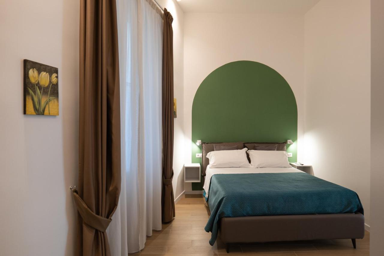 Ferienwohnung Relais Palazzo Olimpia - Corso Vittorio Emanuele Salerno Exterior foto