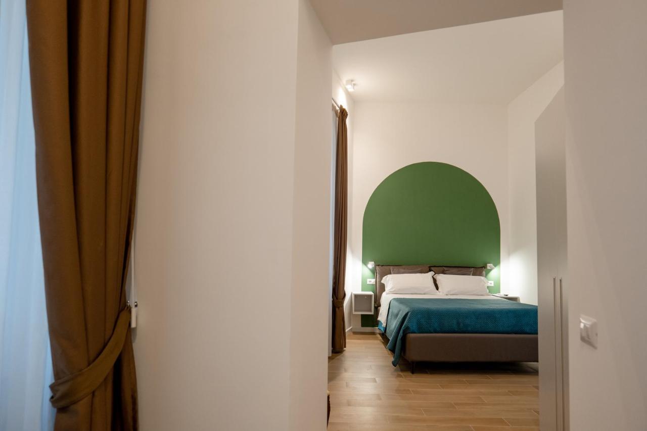 Ferienwohnung Relais Palazzo Olimpia - Corso Vittorio Emanuele Salerno Exterior foto