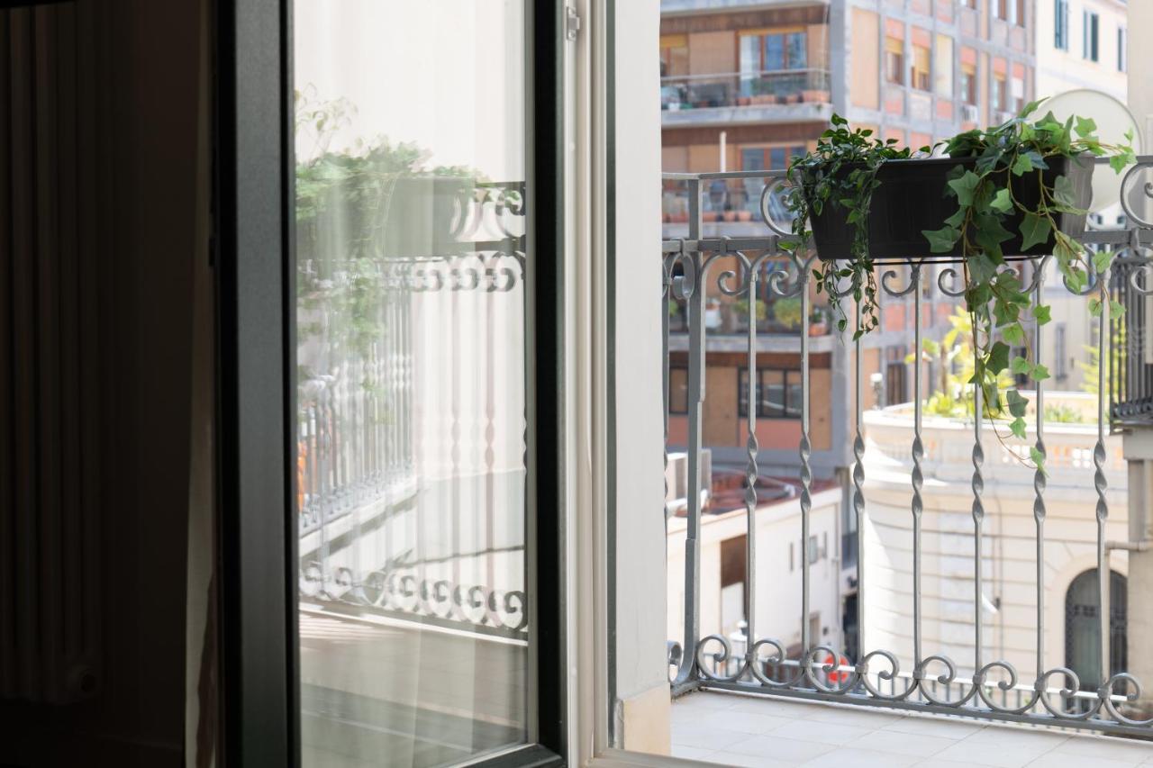 Ferienwohnung Relais Palazzo Olimpia - Corso Vittorio Emanuele Salerno Exterior foto