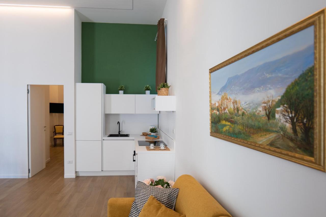 Ferienwohnung Relais Palazzo Olimpia - Corso Vittorio Emanuele Salerno Exterior foto