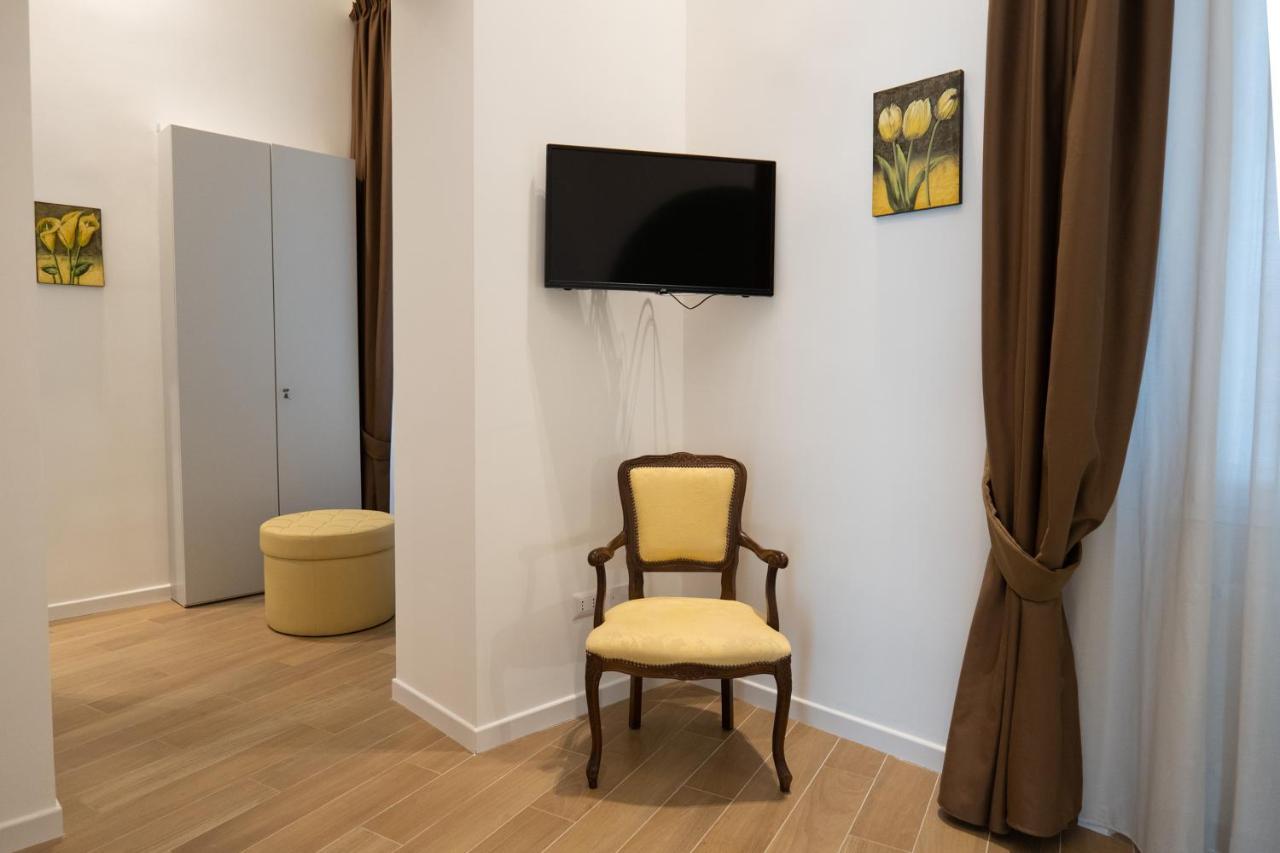 Ferienwohnung Relais Palazzo Olimpia - Corso Vittorio Emanuele Salerno Exterior foto