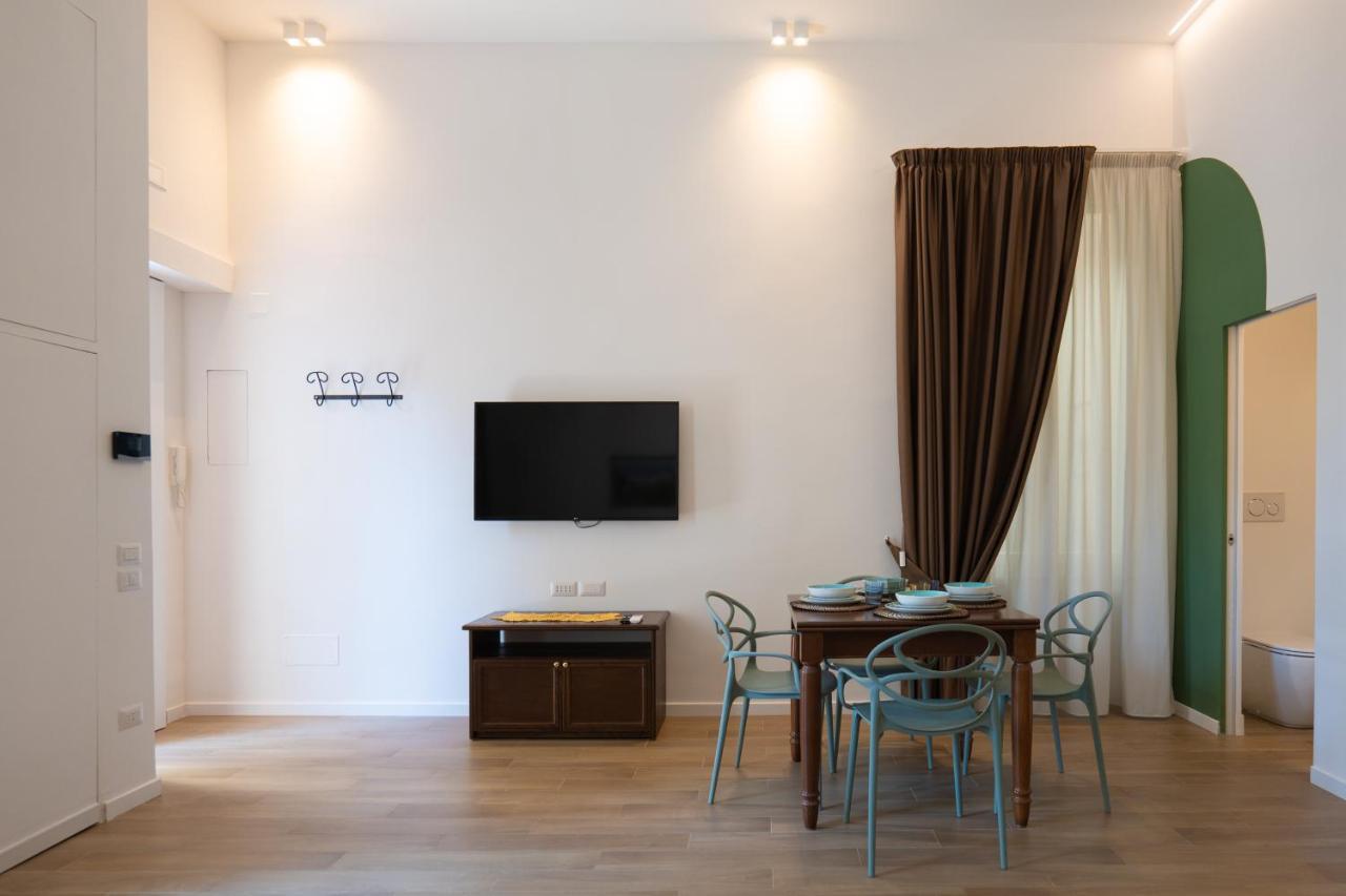 Ferienwohnung Relais Palazzo Olimpia - Corso Vittorio Emanuele Salerno Exterior foto