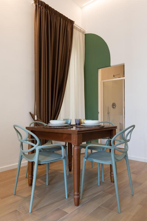 Ferienwohnung Relais Palazzo Olimpia - Corso Vittorio Emanuele Salerno Exterior foto